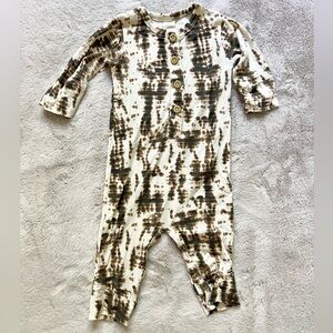 Kate Quinn The Woods Collection Shibori Button Romper 0-3 months